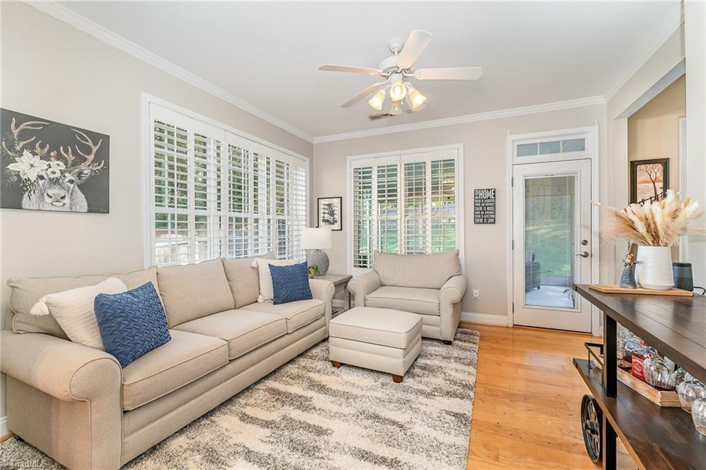 2360 Rockland Circle