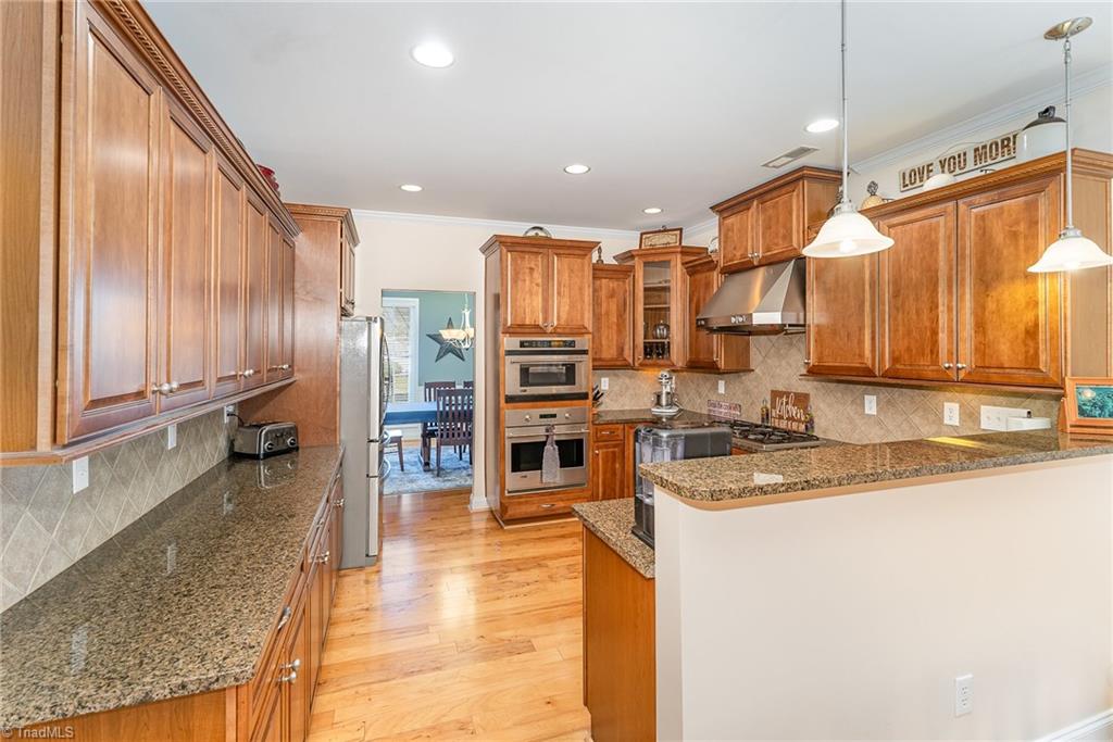 2360 Rockland Circle