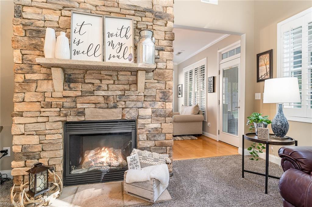 2360 Rockland Circle