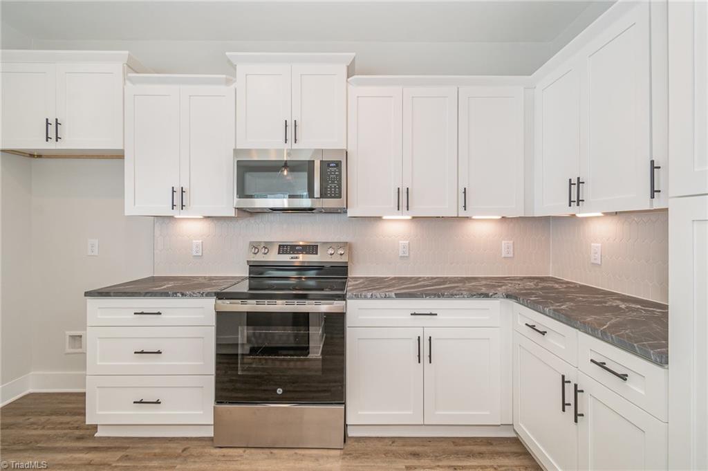 922 Cannon Crossing Circle