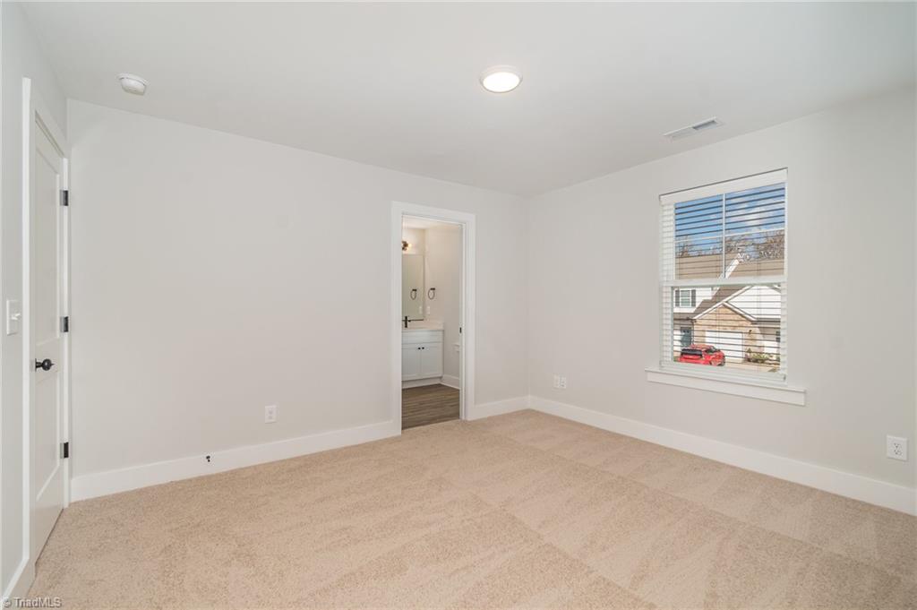 922 Cannon Crossing Circle