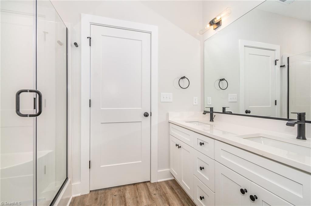 922 Cannon Crossing Circle