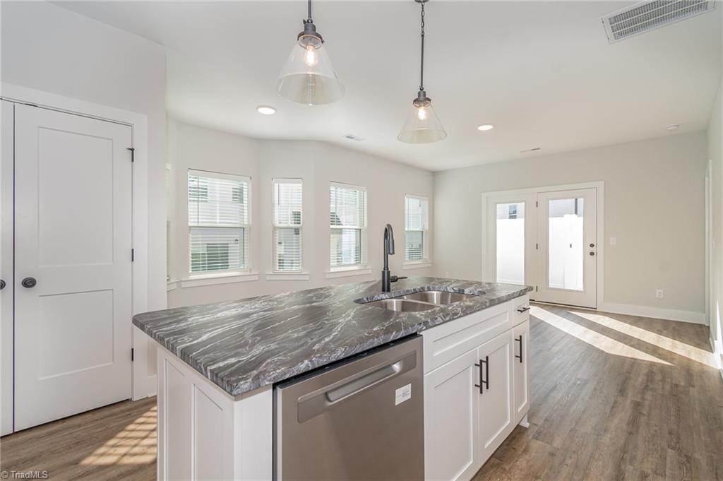 922 Cannon Crossing Circle