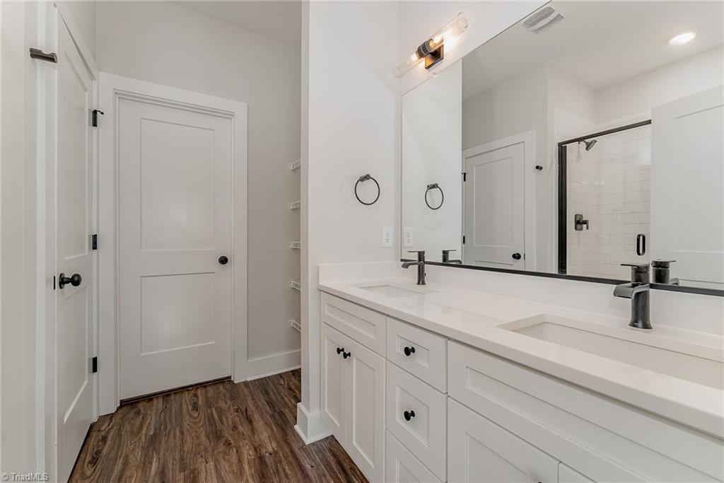 918 Cannon Crossing Circle