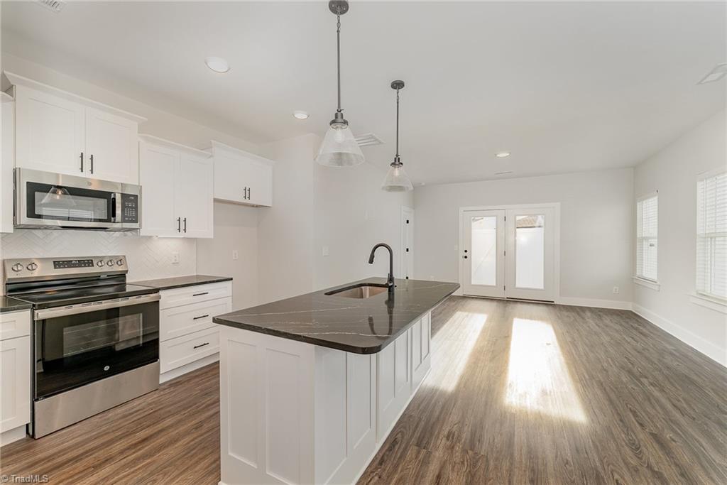 918 Cannon Crossing Circle