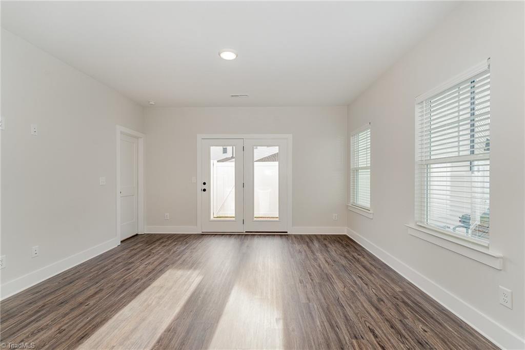 918 Cannon Crossing Circle