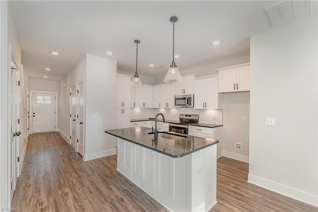 918 Cannon Crossing Circle