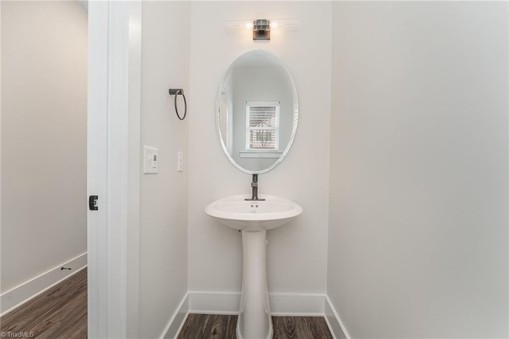 918 Cannon Crossing Circle