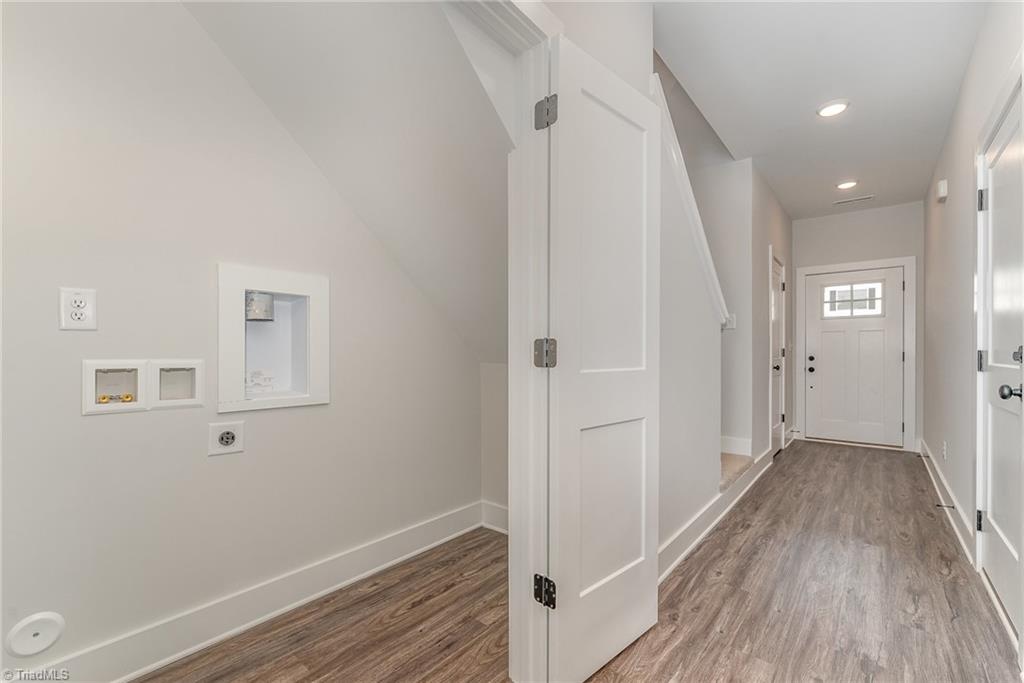 918 Cannon Crossing Circle