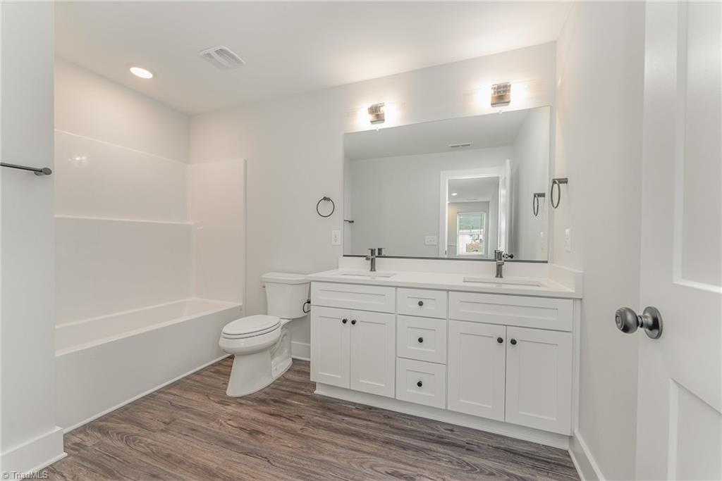 918 Cannon Crossing Circle