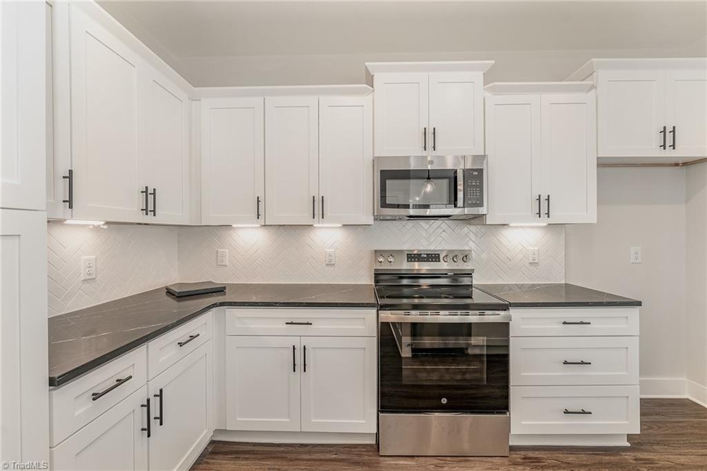 918 Cannon Crossing Circle