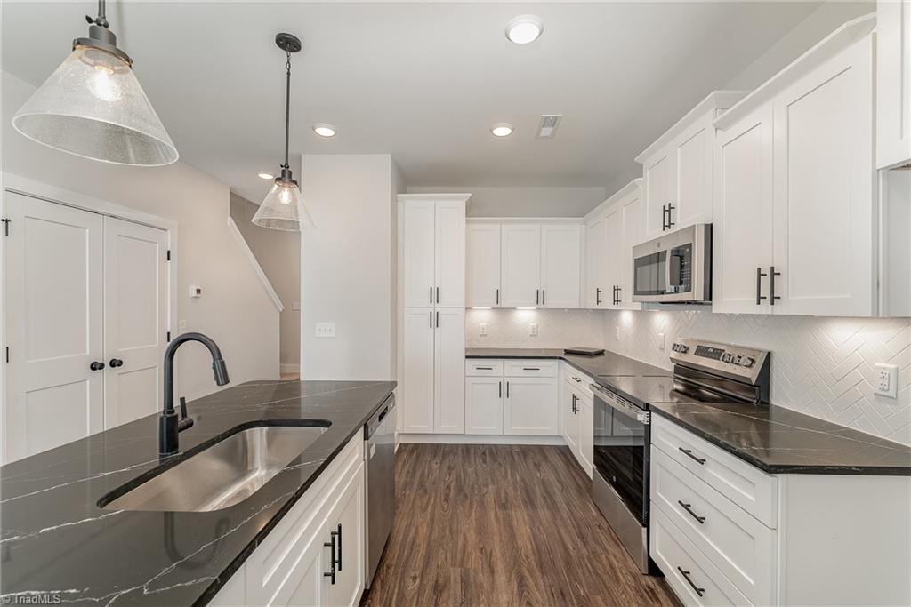 918 Cannon Crossing Circle