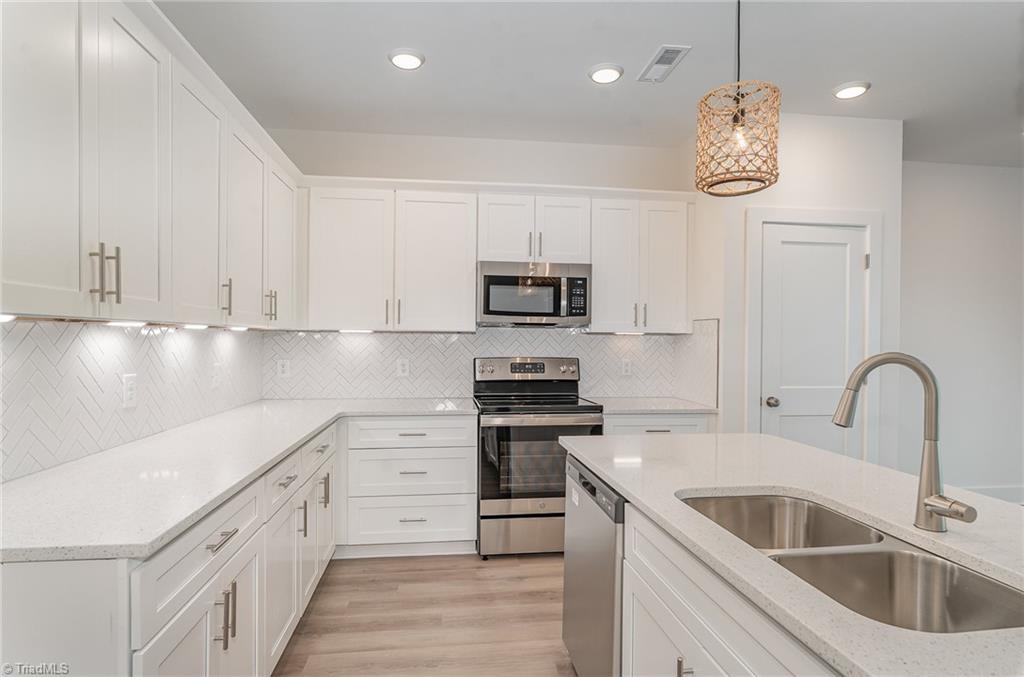 920 Cannon Crossing Circle