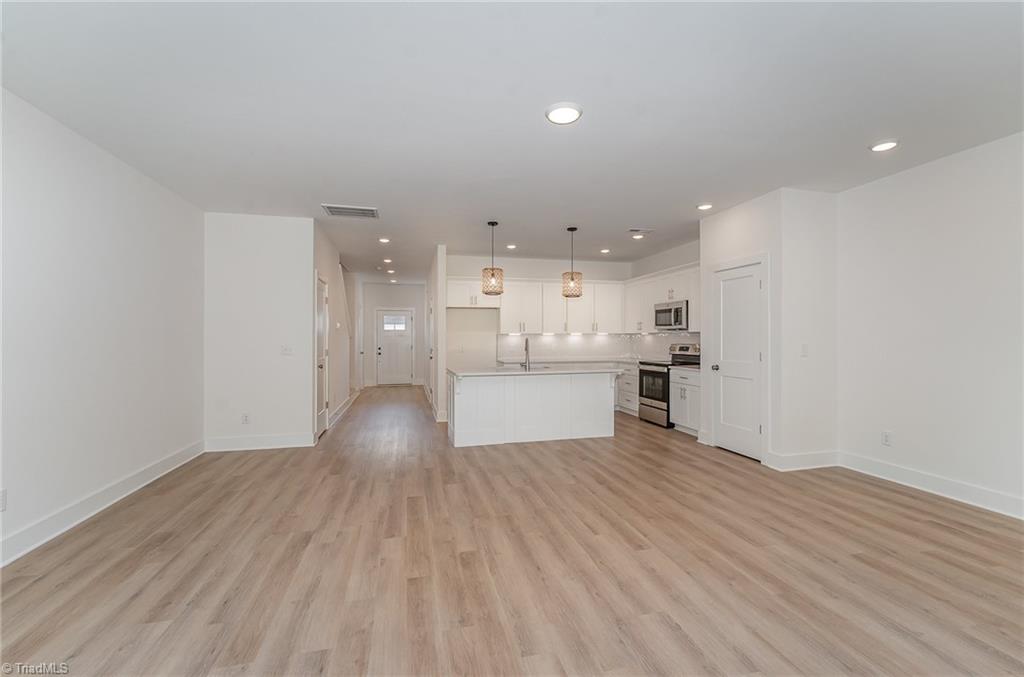 920 Cannon Crossing Circle