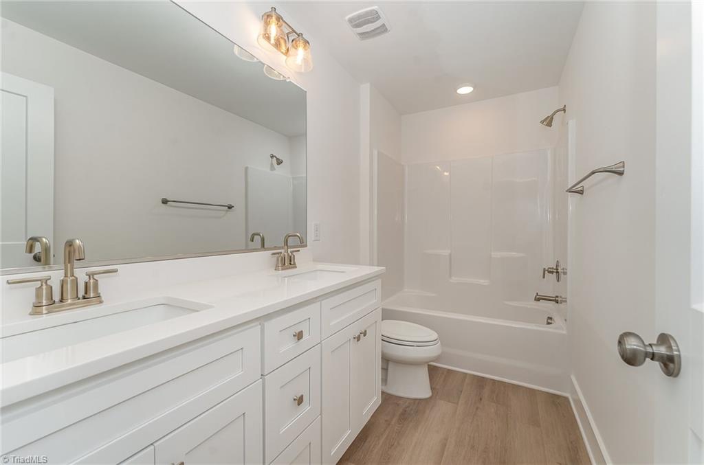 920 Cannon Crossing Circle