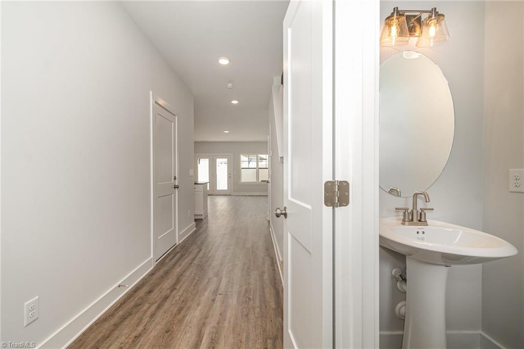 910 Cannon Crossing Circle