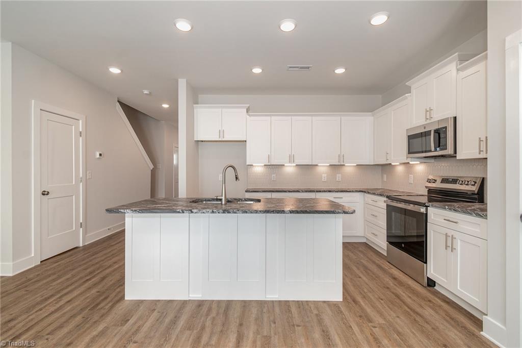 910 Cannon Crossing Circle