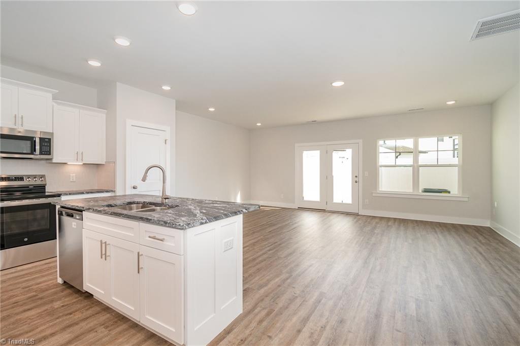 910 Cannon Crossing Circle