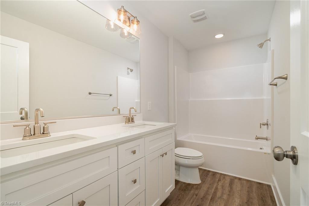 910 Cannon Crossing Circle