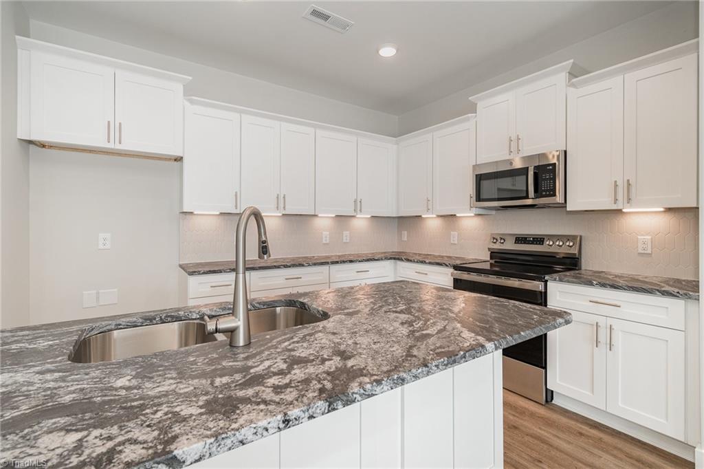 910 Cannon Crossing Circle