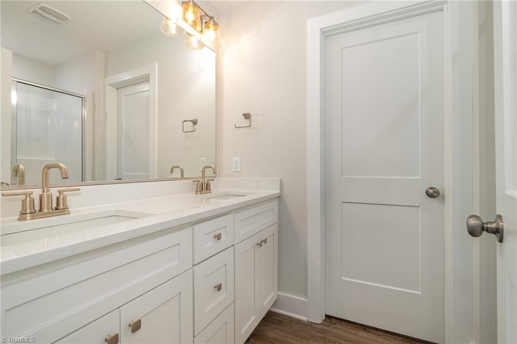 910 Cannon Crossing Circle