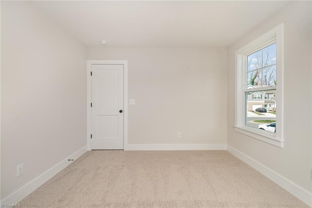 916 Cannon Crossing Circle