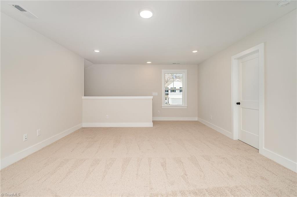 916 Cannon Crossing Circle