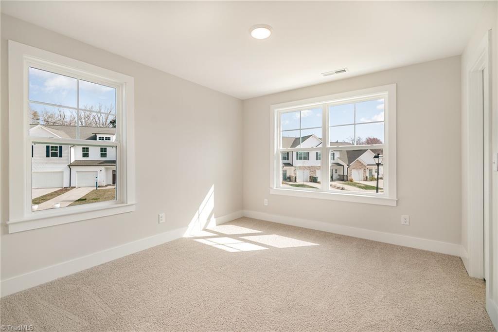 916 Cannon Crossing Circle