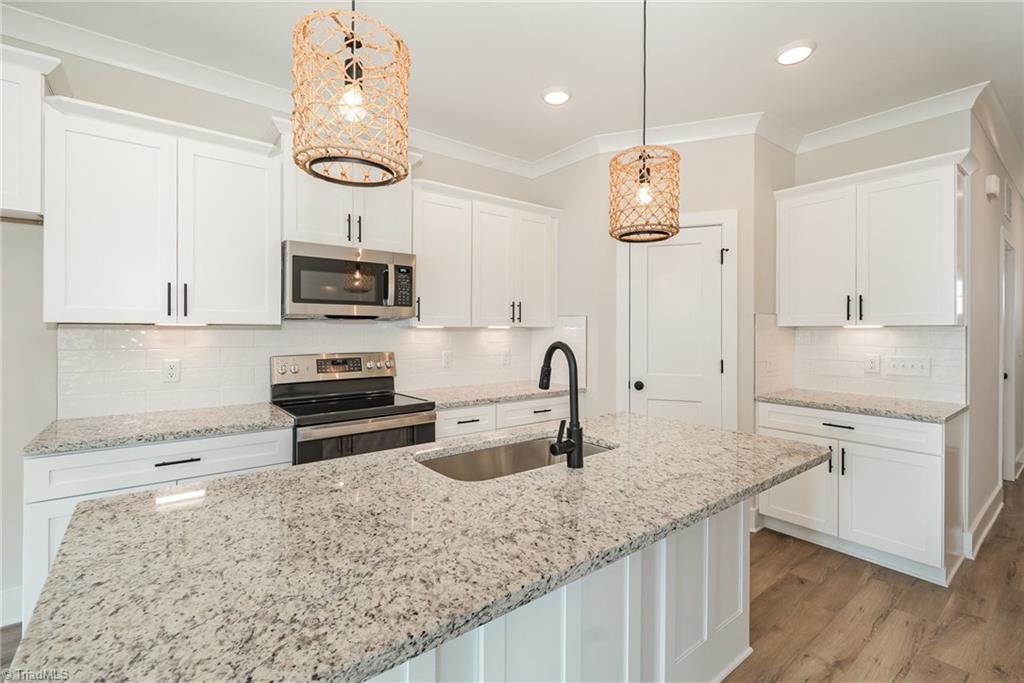 916 Cannon Crossing Circle