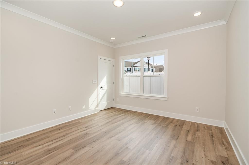 916 Cannon Crossing Circle