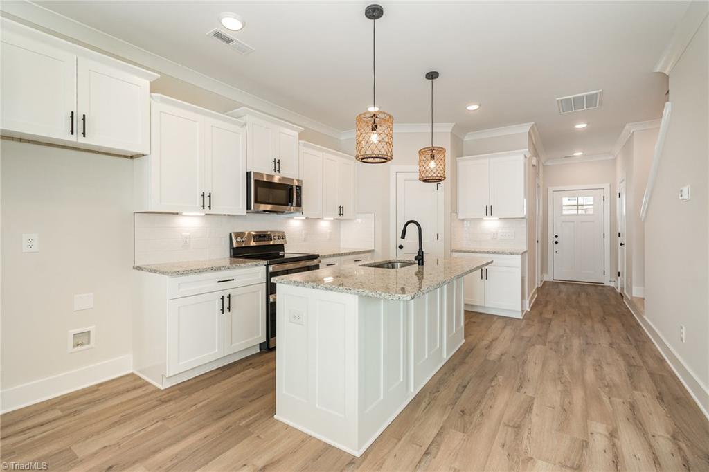 916 Cannon Crossing Circle