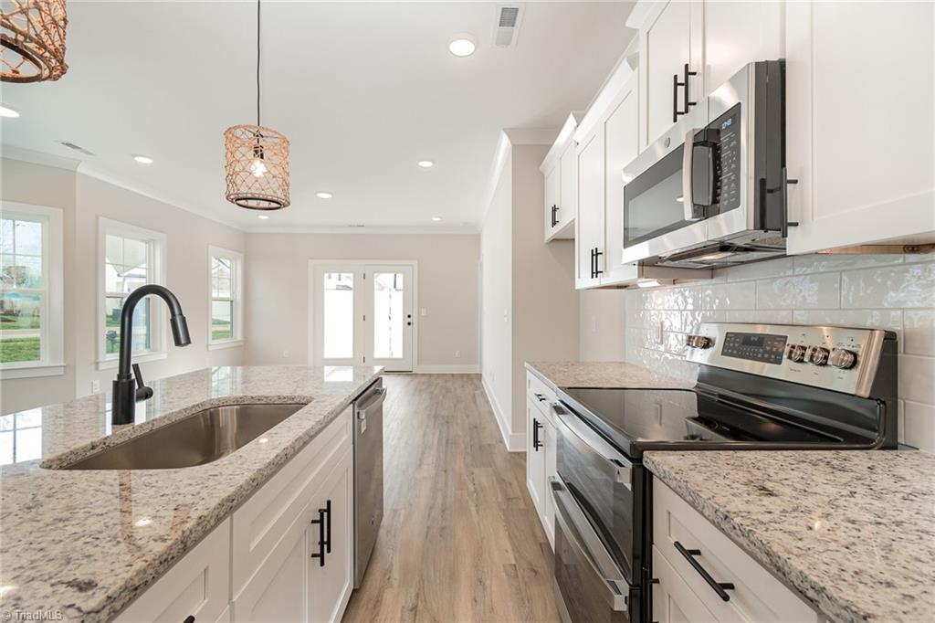 916 Cannon Crossing Circle