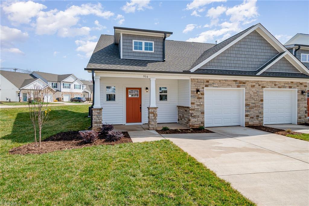 916 Cannon Crossing Circle