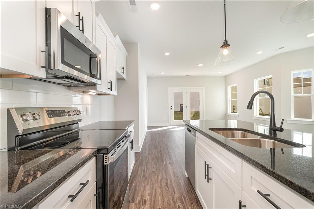 914 Cannon Crossing Circle