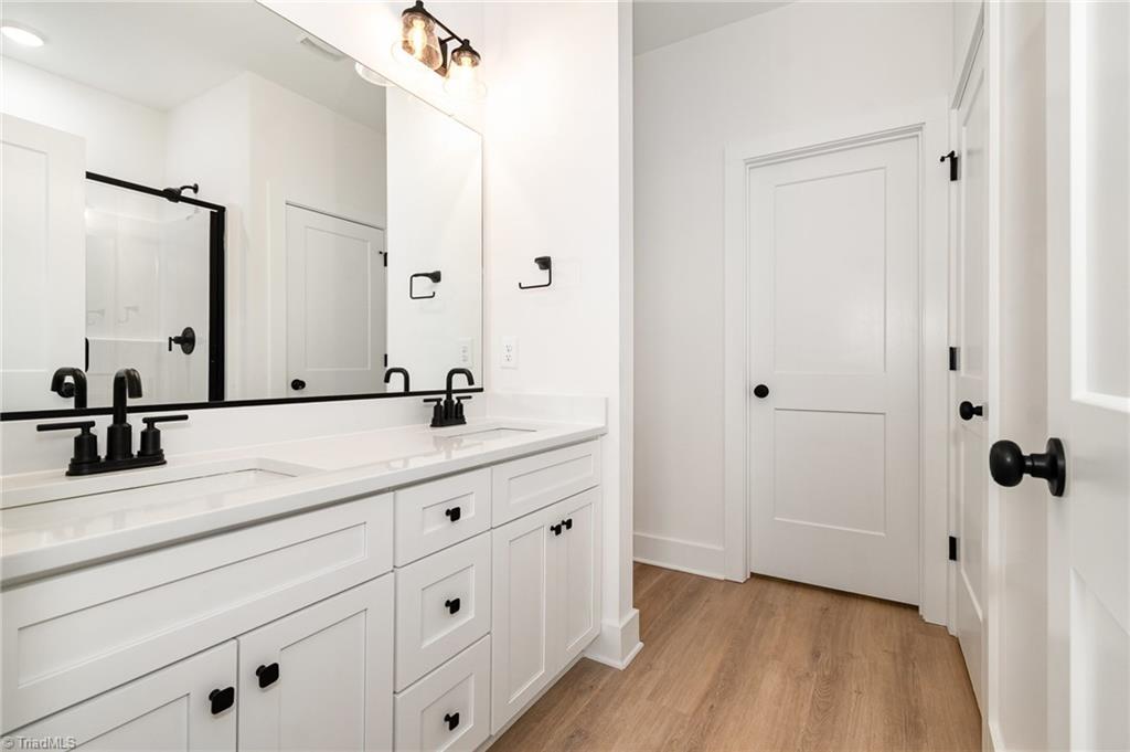 912 Cannon Crossing Circle