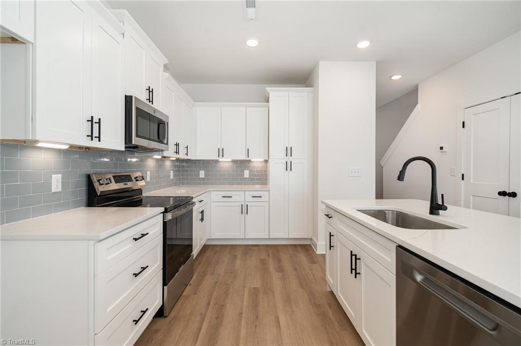 912 Cannon Crossing Circle