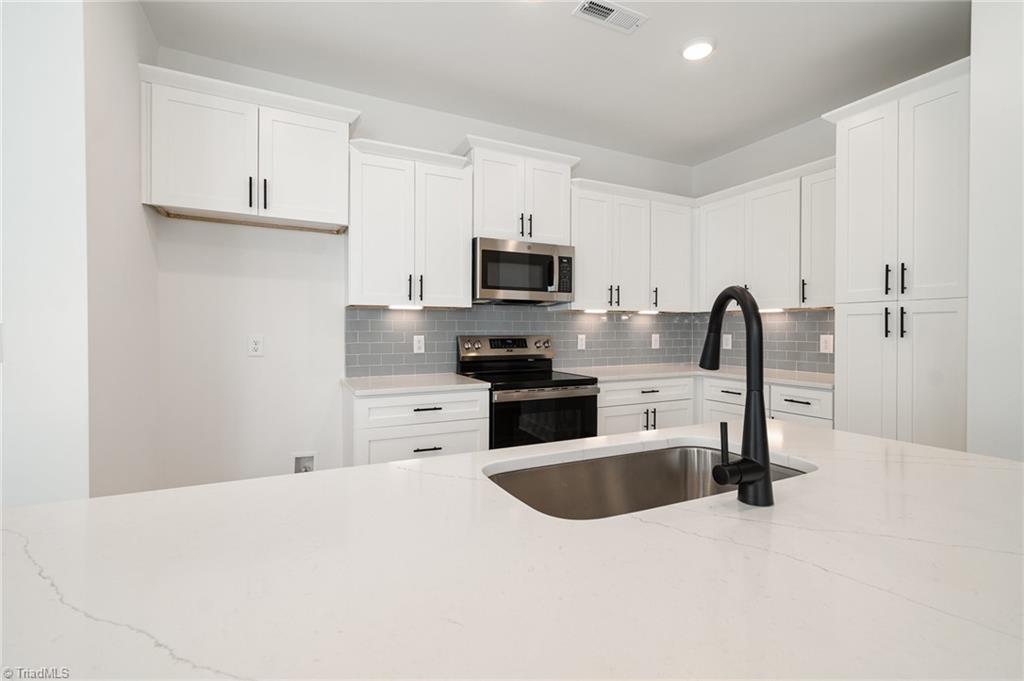 912 Cannon Crossing Circle