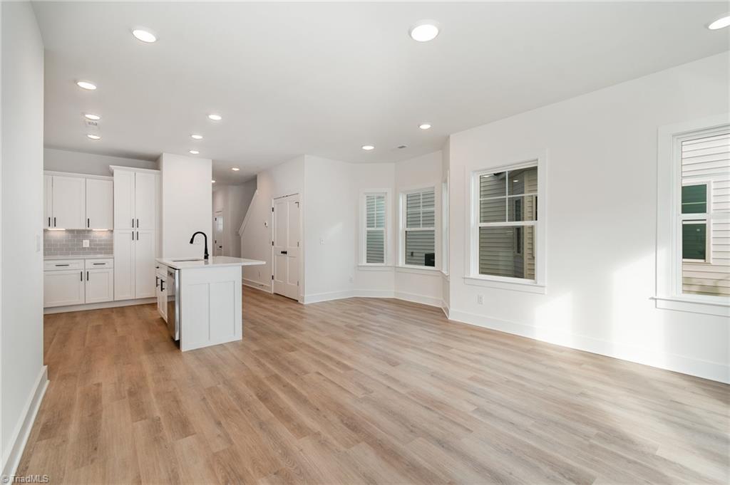 912 Cannon Crossing Circle