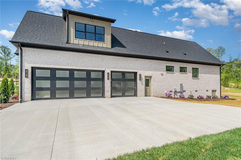 8800 Knoll Creek Court