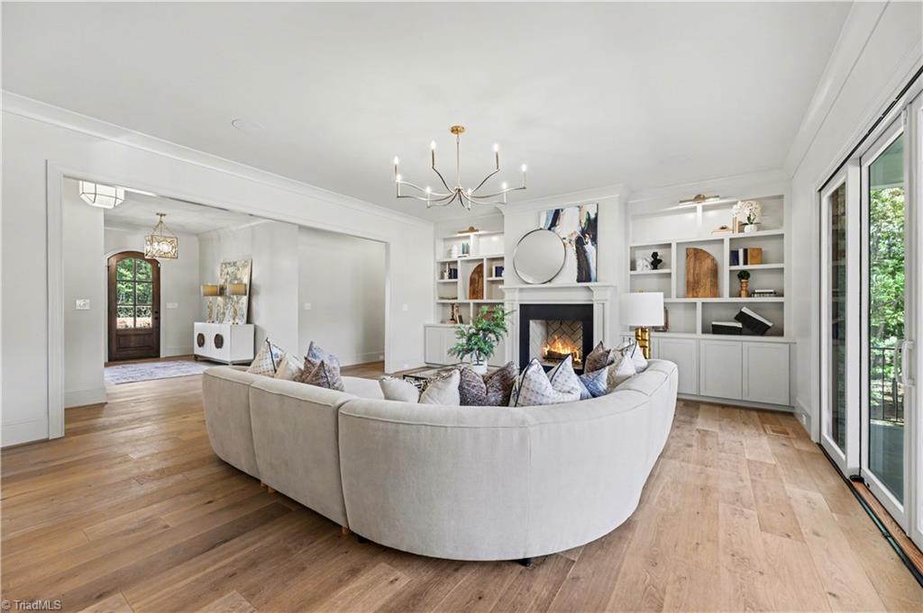 7126 Lion's Gate Drive