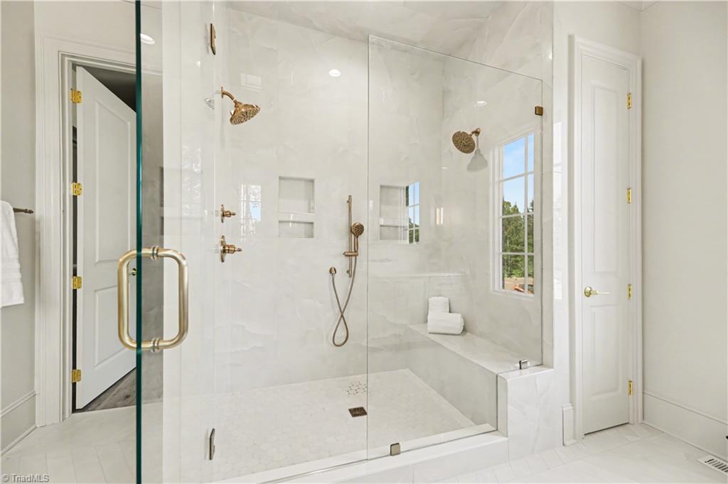 7126 Lion's Gate Drive