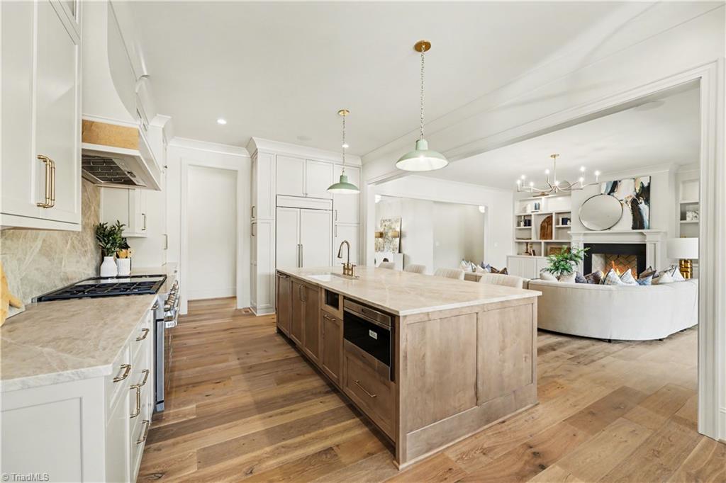 7126 Lion's Gate Drive