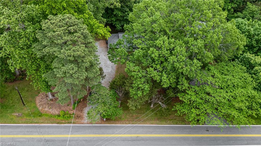 1122 Rustic Road