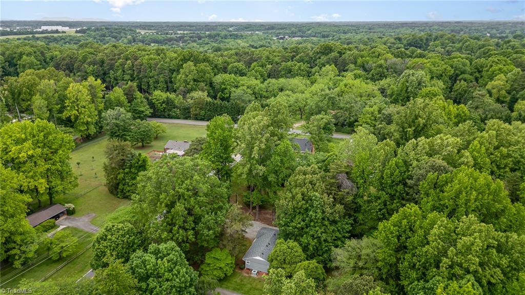 1122 Rustic Road