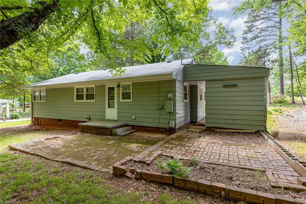 1122 Rustic Road