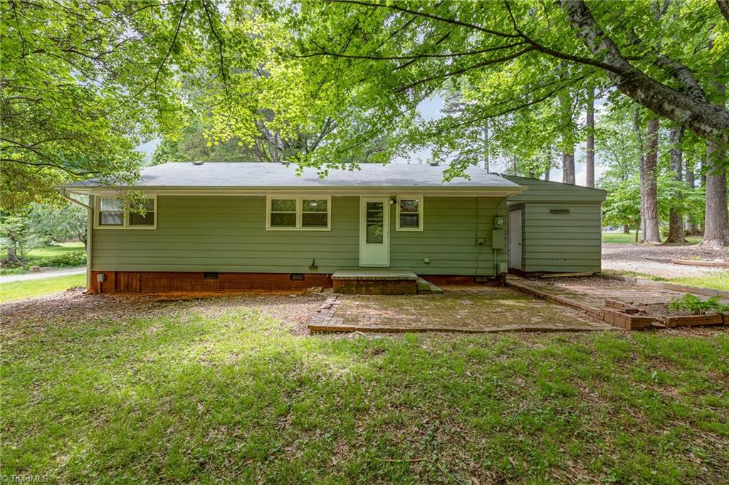 1122 Rustic Road