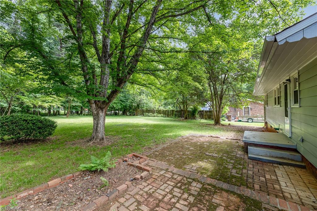 1122 Rustic Road