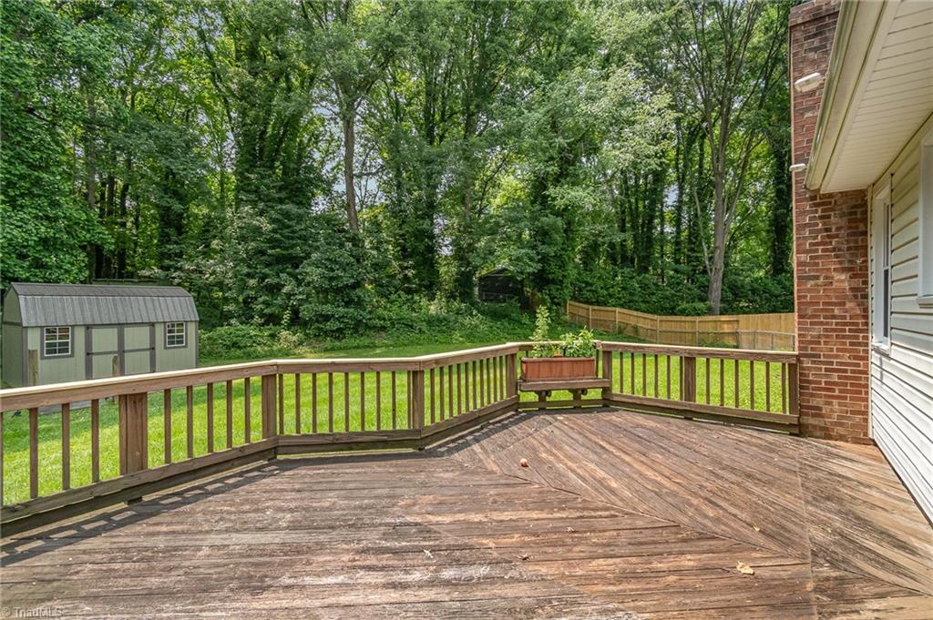 5 Amberhill Court
