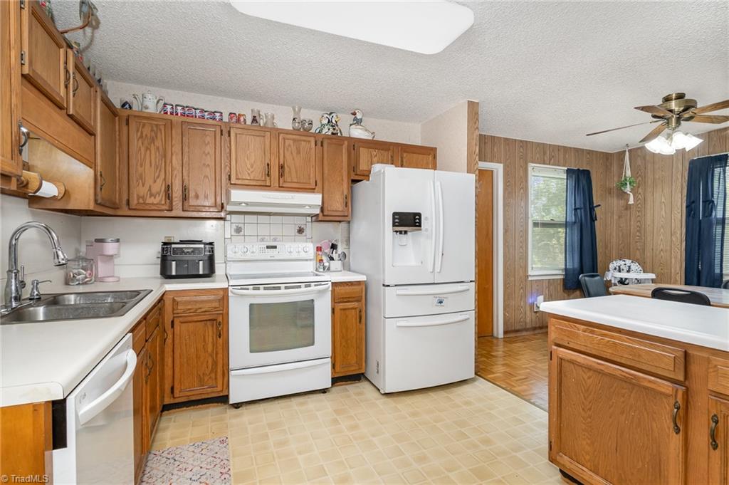 209 Meredith Drive