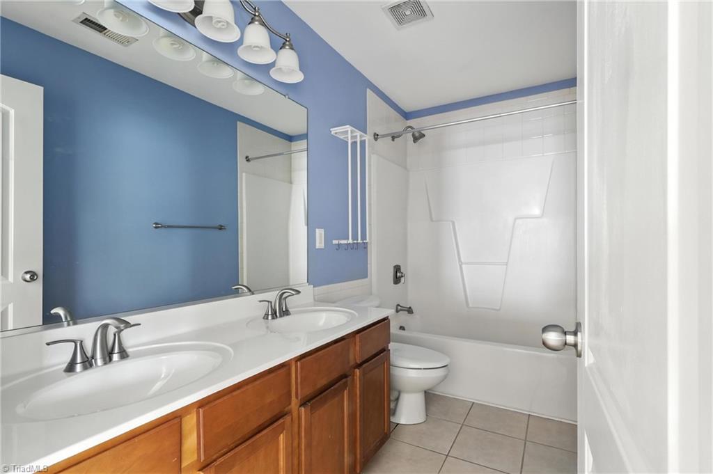 2095 Sage Meadows Drive, Winston-Salem